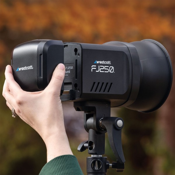 FJ250 Strobe 2-Light Backpack Kit with FJ-X3 Wireless Trigger