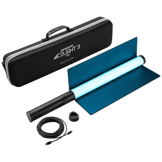 Ice Light 3 RGBWW LED Kit with Battery Grip & Barndoors