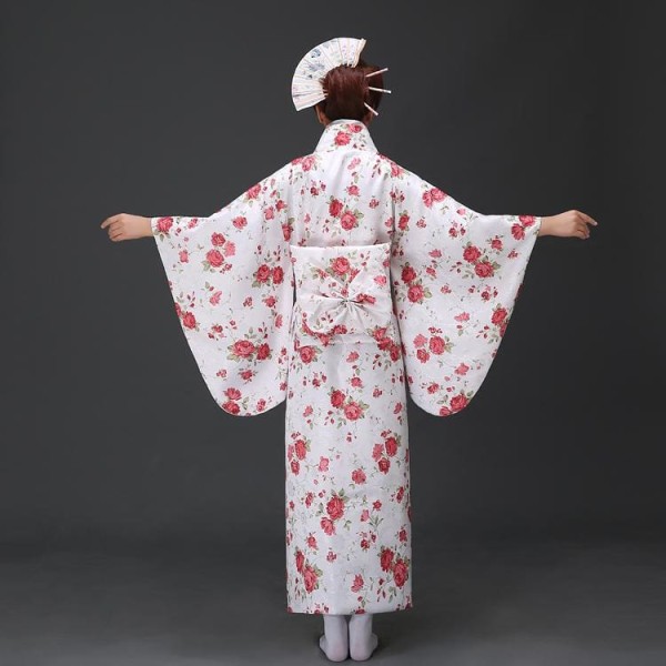 女性着物舒明