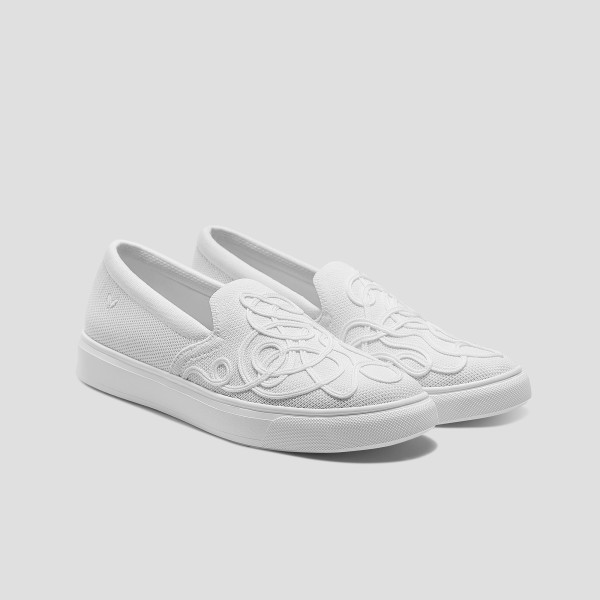 Classic Unisex Sneakers (V-Tune) - White
