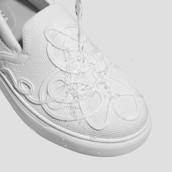 Classic Unisex Sneakers (V-Tune) - White