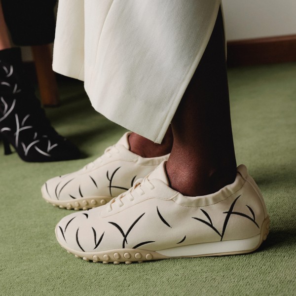 Limited Edition Velvet Casual Sneakers (Laban) - Cream Embroidery
